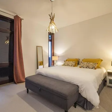 Villa Charming Villa, Spacious, Beautiful Views!