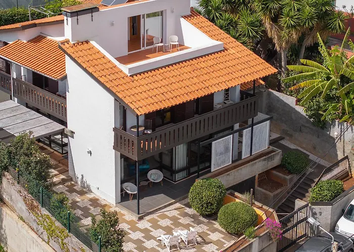 Villa Charming Villa, Spacious, Beautiful Views! Funchal (Madeira)