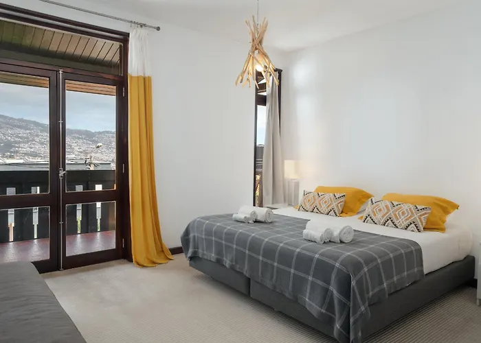 Charming Villa, Spacious, Beautiful Views! Villa Funchal (Madeira)