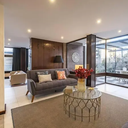 别墅 Charming Villa, Spacious, Beautiful Views! *