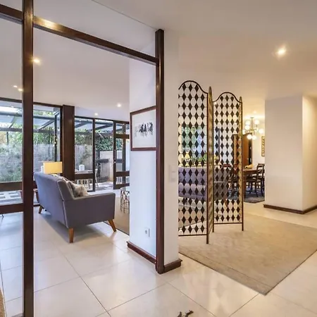 Charming Villa, Spacious, Beautiful Views! 丰沙尔